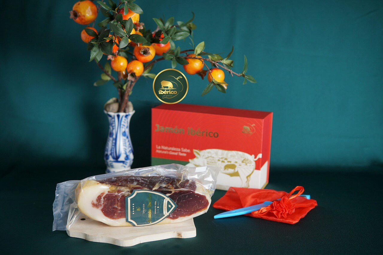 HỘP QUÀ : Iberico CEBO Đùi sau